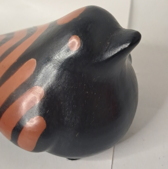 Vintage Primitivo Peruvian Art Bird Figurine Dove Set Of 2 Signed Black Peru - Picture 6 of 7